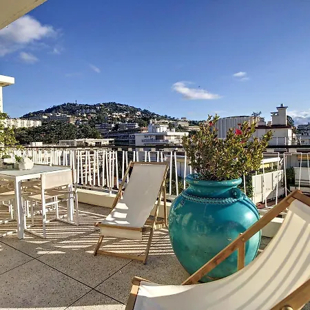 Penthhouse 2 Bedroom 2 Mins From The Croisette 335 Cannes